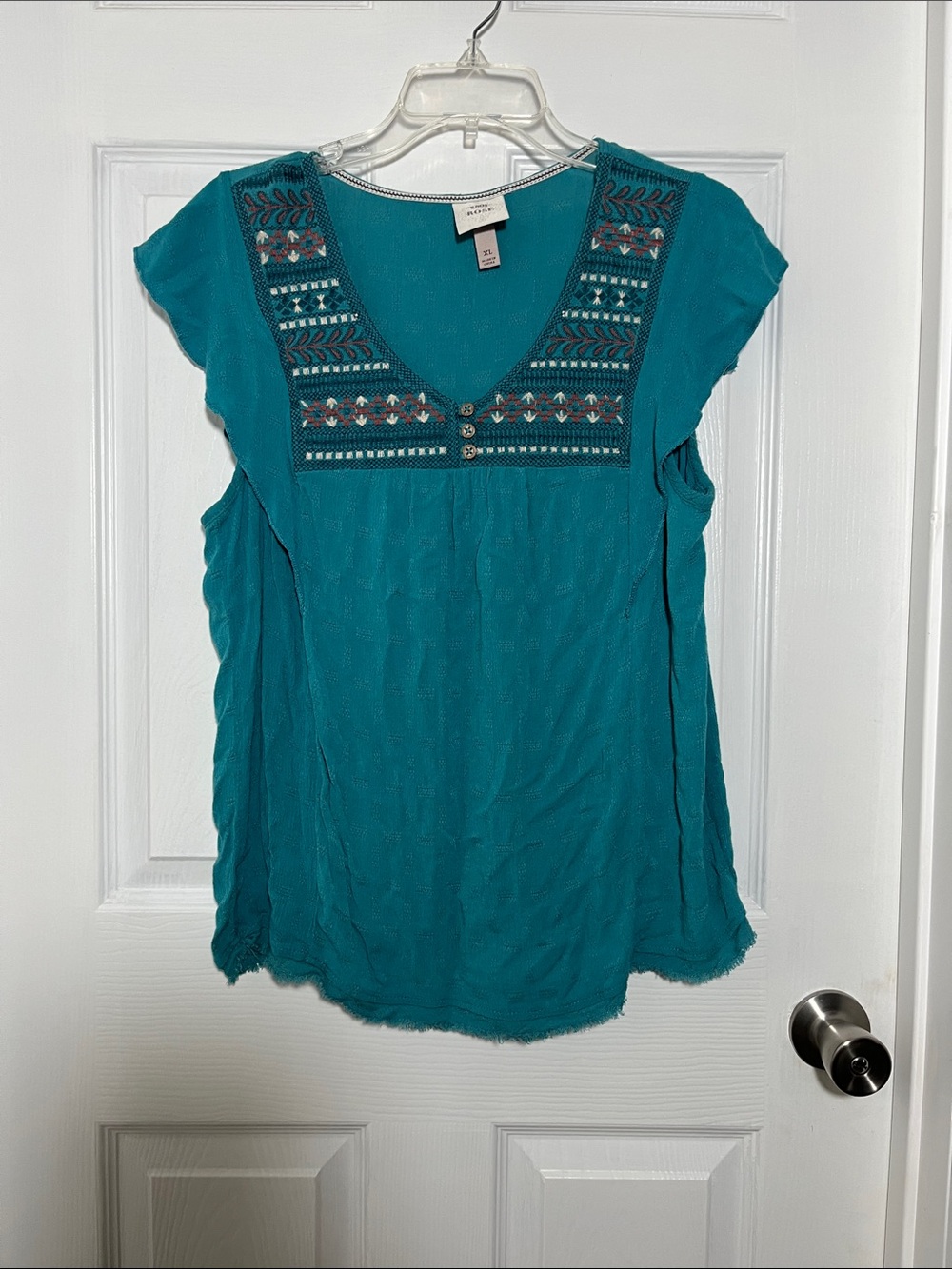 Knox Rose Teal Embroidered Scoop Neck Sleeveless Blouse